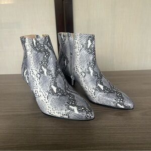Black and White Snake Print Pointy Toe Heeled Booties